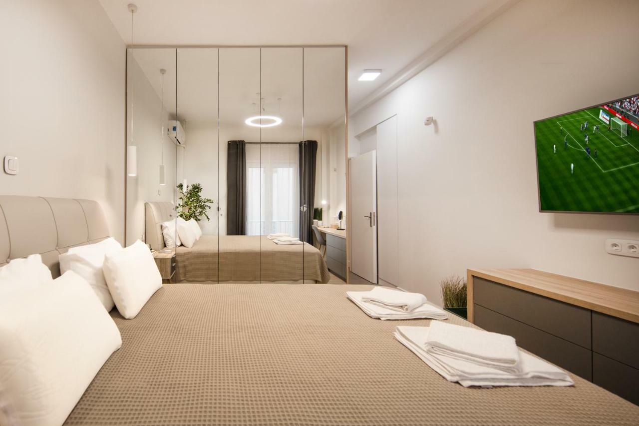 Stunning Αpartment Ιn Τhe Heart Athens. Exterior photo